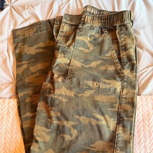 American Eagle Outfitters Women’s Camo Pants - Olive/Tan